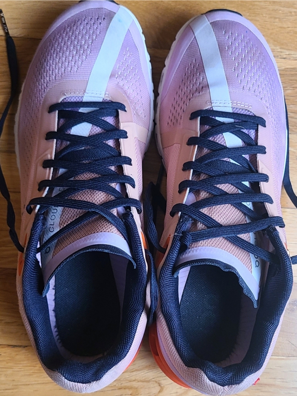 On Running Cloudflow 3 Sz 8 Travel Athleisure Dopamine Dressing Normcore - Picture 7 of 16